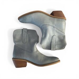 RARE Crown Vintage Light Blue Leather Western Ankle Booties Boho Cowboy Boots